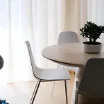 The Garden Premium - Large Windows - 3min Walk To Bernina Express & Station Apartman Tirano
