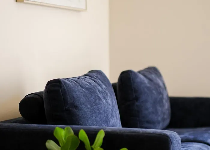 Premier The Garden - 3 Min Walk To Benina Express